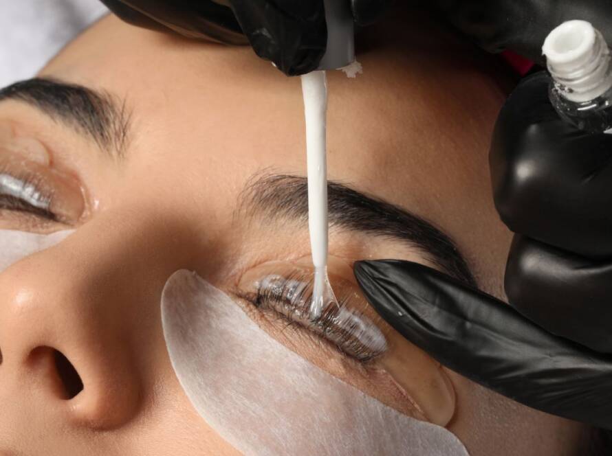 Everything You Need to Know About Lash Lifts